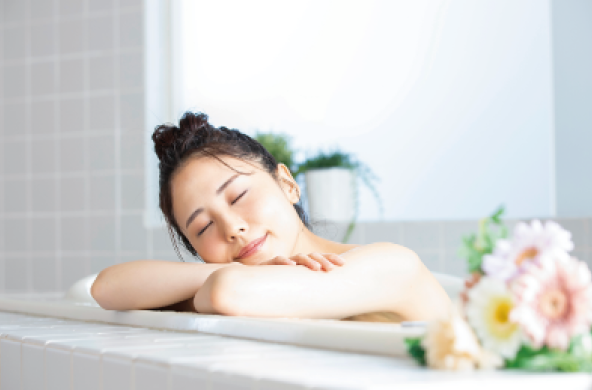 石鹸やボディソープを使わず、重炭酸の溶けたお湯で”なで洗い”しましょう